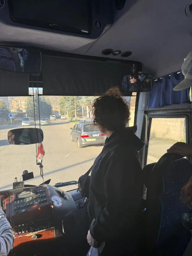 人均卡戴珊，这个忧伤又美丽的小国让我念念不忘