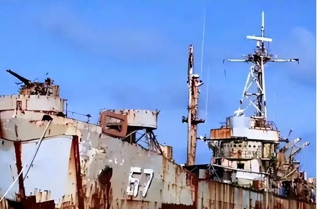 曾趴在中国仁爱礁9000多天的菲律宾军舰，如今已经再也拖不走了！