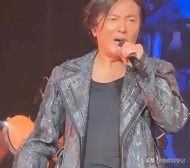 捞金不识相！歌没几首，长相路人甲，还要开全国演唱会，结果凉了