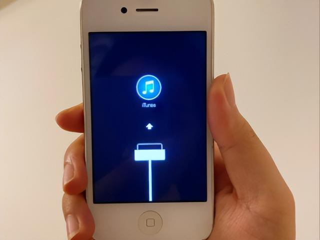 从大哥大长天线	，到iPhone天线门！手机天线17年进化史