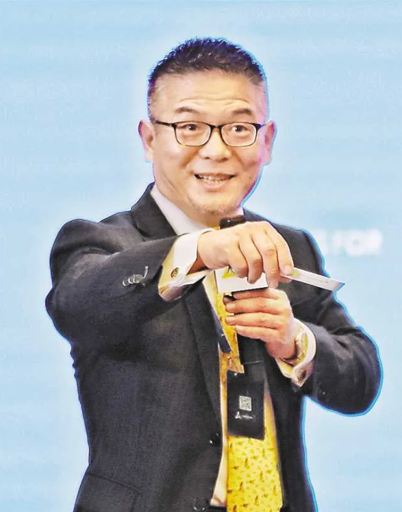 10个亿换不来10分钟？亿万身家命难留，上午签单下午就突然离世