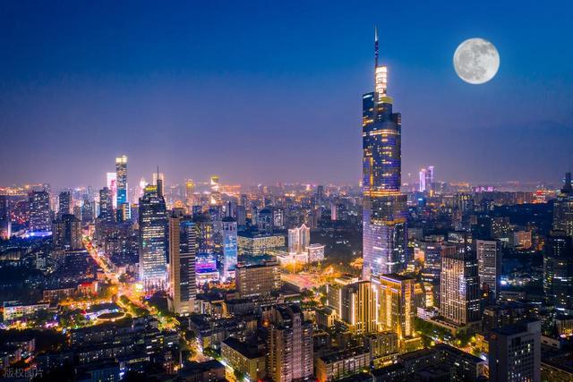 中国“最另类”省会：本省城市不待见，却与隔壁省亲如一家？