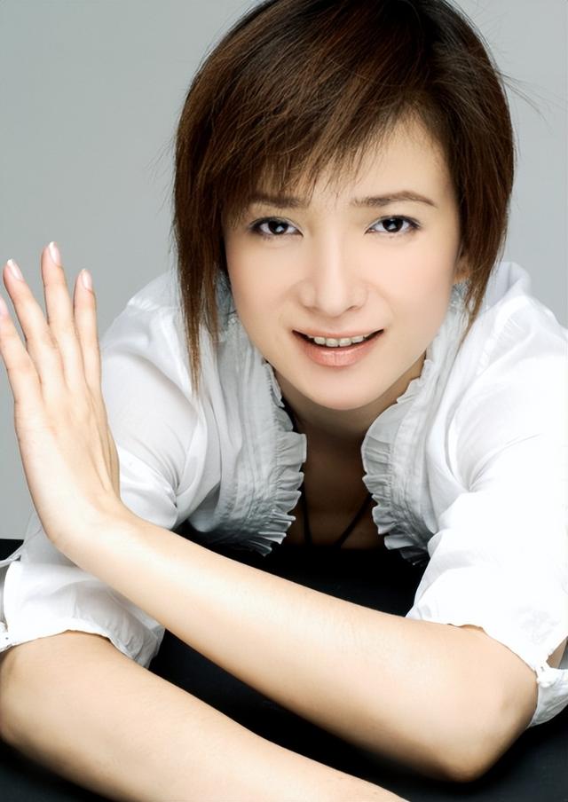 告别仪式当天，何晴生前担心的事还是发生，许亚军的话有人信了