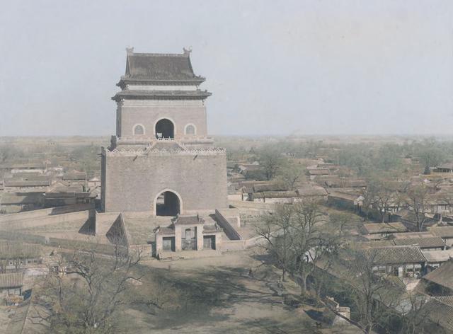 太罕见了！一个日本人拍下了1906年的长城，居然是这个样子