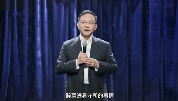 被逮捕的三位央视主持人，个个都沦落到阶下囚，最严重的出卖国家