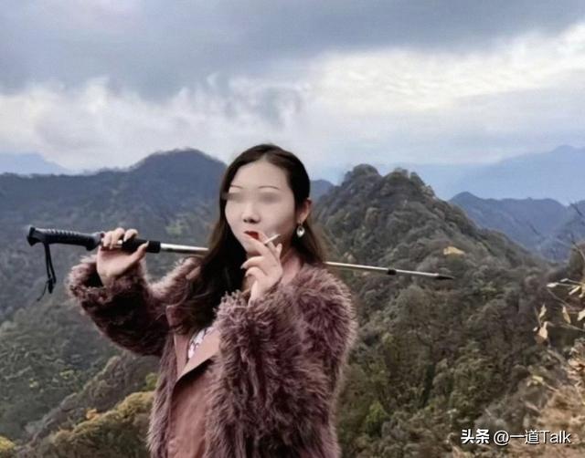 陕西女老师事件不断发酵	，知情人爆料：吸烟穿吊带，疑有多位男友