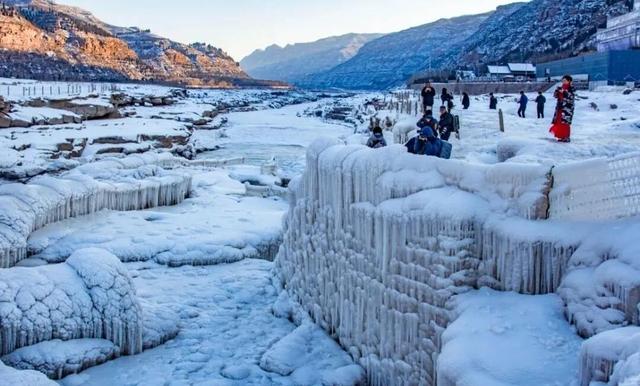 三大景点门票免费！壶口冰瀑、诗经里千灯会齐放送惊喜！