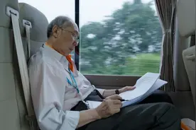 看了83岁清华科学家和山区孩子的故事，我终于顿悟什么是最好的教育图片