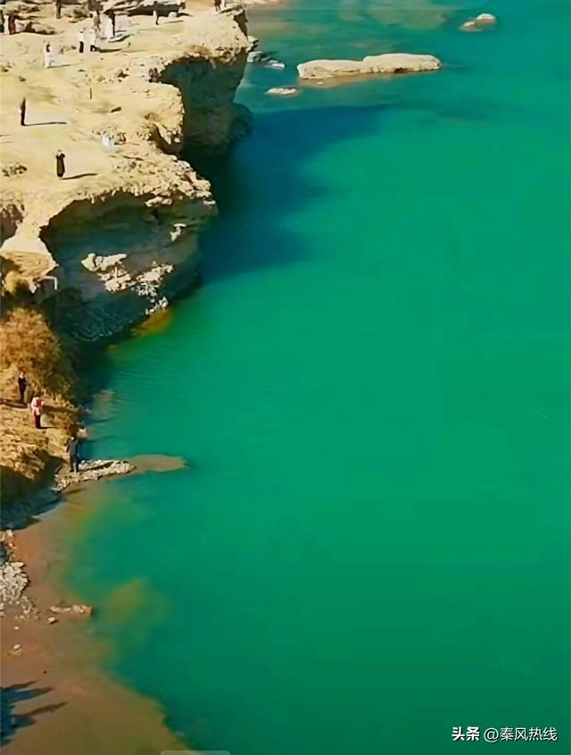 礼泉县湾里村:千年河道惊现奇特景观 一朝爆火引来亿级流量