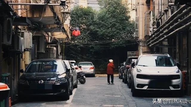 南昌一居民楼发出奇怪恶臭，有人怀疑是尸臭，排查结果让人意外