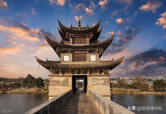 建水别再跟风小火车，6处私藏慢节奏感受，让你读懂建水