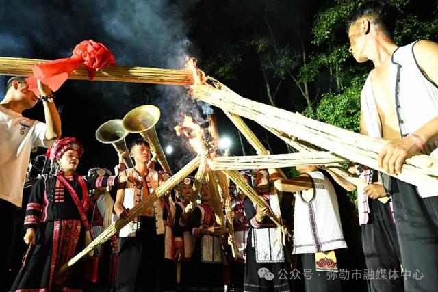火把节，弥勒这里太火爆太嗨了！