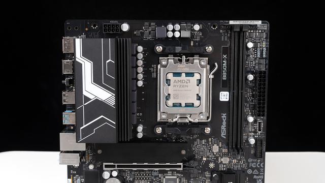 性价比妖板超频指南：华擎B850M-X+9800X3D达成8200C36 48GB！