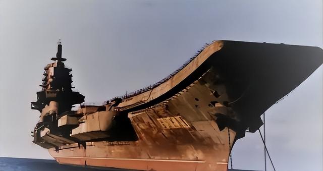 美媒曾公开全球最差的7艘航母：辽宁舰上榜，福建舰和山东舰呢？