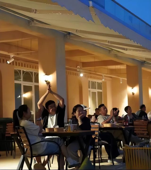 落日公路沙漠露营·音乐季圆满落幕—交旅融合谱写新疆文旅新篇章