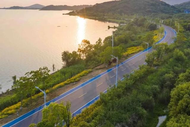 今天，《新华日报》整版聚焦吴中！