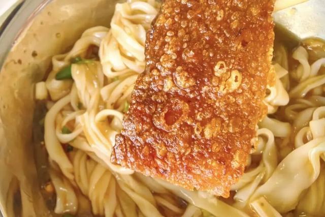 终于有人来说说这个有山有水的小城到底有多好吃了！