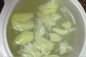 11个根治小黑飞的绝招，再也不用担心花盆里有小黑飞了！图片