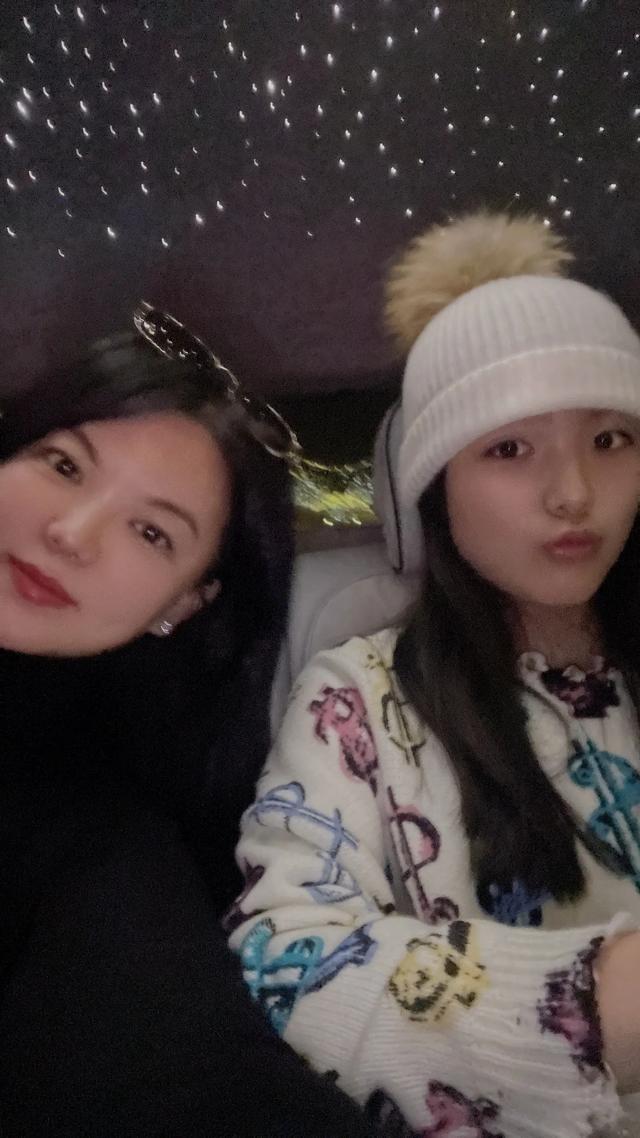 王岳伦也没想到，李湘捧在手心的女儿王诗龄，竟给她惹了个大麻烦