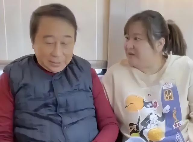 人狂必有祸！68岁冯巩现状曝光	，给高调“炫富”的闫学晶上了一课