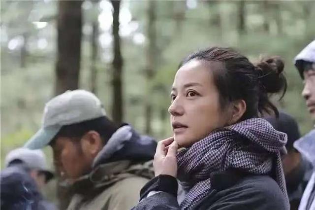 面相变了！49岁赵薇近况曝光，封杀4年 婚也离了，如今变成了这样