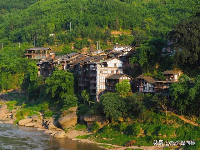 贵州私藏 8 大古镇，黄果树之外，藏着 2300 年的山水秘境