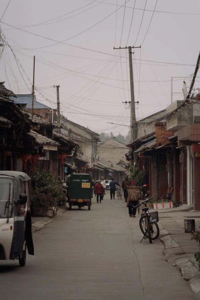 成都向西，拜访邛崃最“慢”的古镇，把千年时光泡进茶里