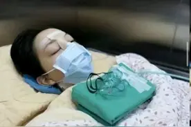 王菲女儿再次做手术！躺病床上面部包裹严实，网友：还做了鼻子？图片