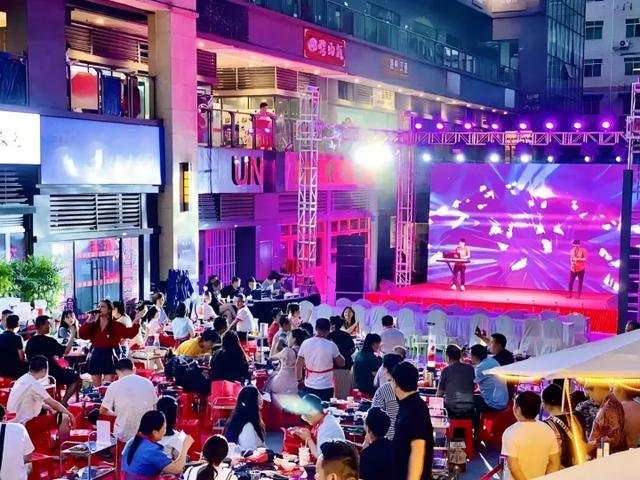 渝中VS九龙坡,“渝超”B面的PK你站谁?