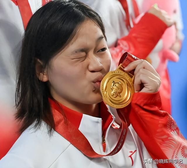 2026刚半个月	，被官媒高调官宣喜讯的18岁全红婵，让多少黑粉脸红