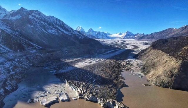 必走西藏的自驾线，带你解锁不一样的 “诗和远方”