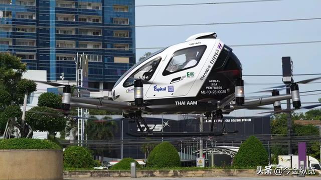 中国科技硬件2025全球"杀疯"！手机机器人狂潮，抢滩登陆世界舞台