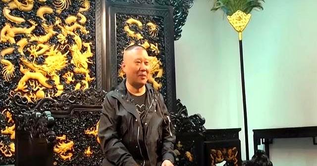 身价过百亿，坐拥北京一条街，出门私人飞机，京圈富婆都有谁？