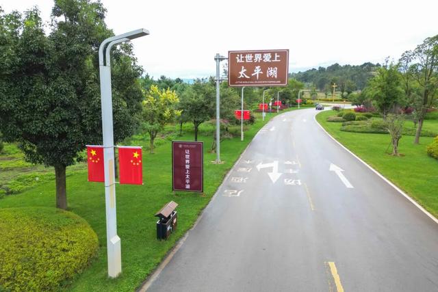 红了！弥勒国庆氛围已拉满，喜迎八方客！