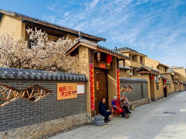 成都出发，8月最值得去的6座避暑小城，盲选都好玩！