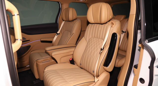 女歌手遭座椅架挤压身亡，抢救10小时无效，同类悲剧已发生多次！