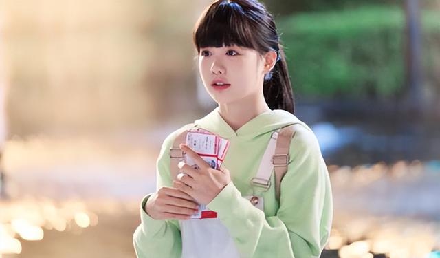 才播4集，评分高达9.5，终于有让我熬夜狂追的奇幻大剧了