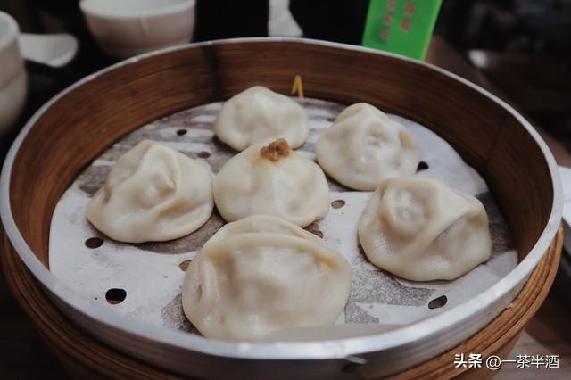 南京市全部区域内免费自驾车停车露营地，主要好玩景点及特色美食