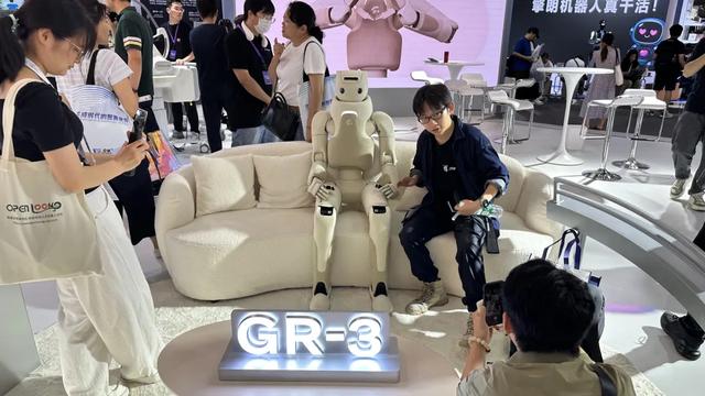 对话13家熬过上半场的AI公司