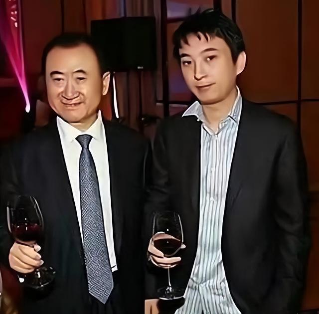 钱再多有什么用？71岁王健林瘦成皮包骨，王思聪本性难改沉迷女色