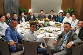 马化腾——厚道务实、温和内敛的企业家图片