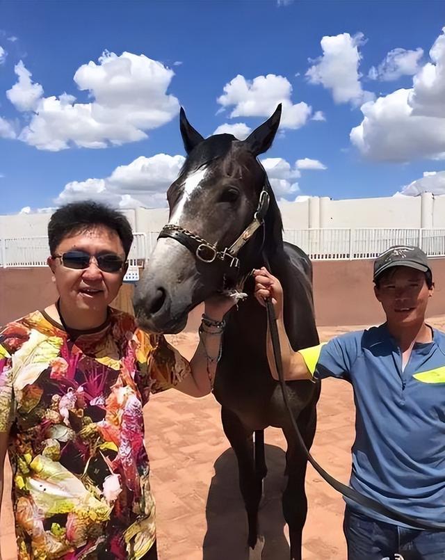 不查不知道一查吓一跳，坐拥北京60亩马场的于谦，私下到底有多壕