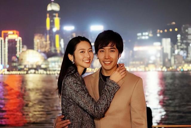 恭喜！香港人气女星宣布生女，狠甩前男友，未婚先孕如愿嫁入豪门