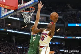 就是硬！巴特勒24+8+10准三双率队双杀雄鹿，库里缺阵图片