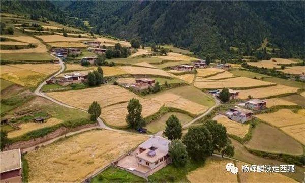 昌都•江达，川藏北路进入西藏的第一个县，有“木刻之乡”之称