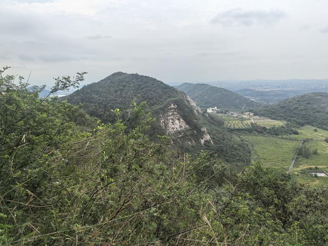 南京汤山龙尚湖青龙山佘村一日郊野徒步