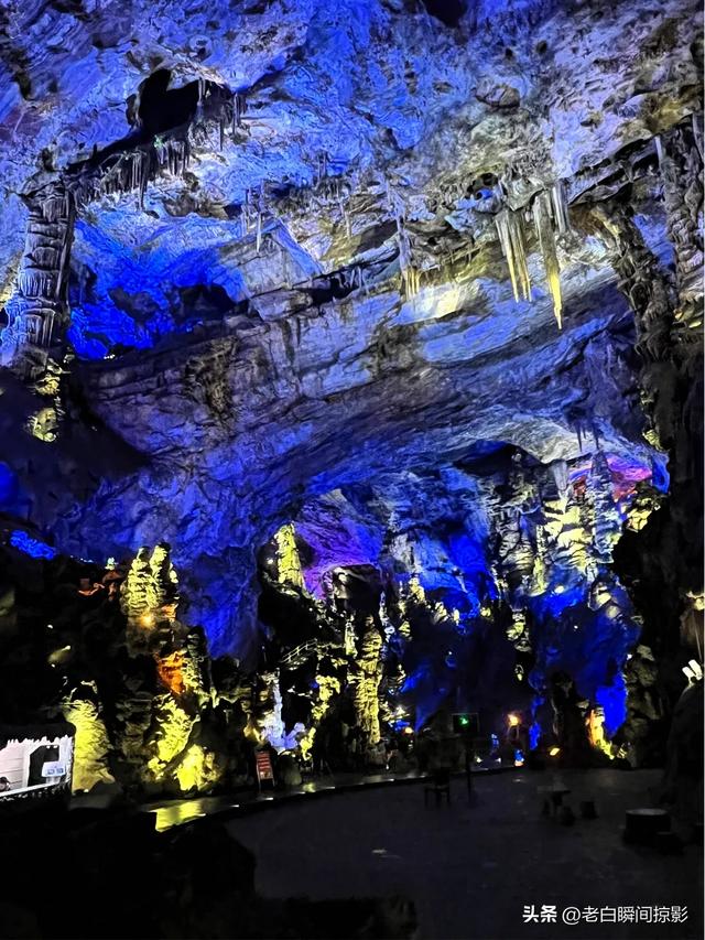 万象洞：藏在半山腰的地下仙宫，距城区12公里，却静候了亿万年