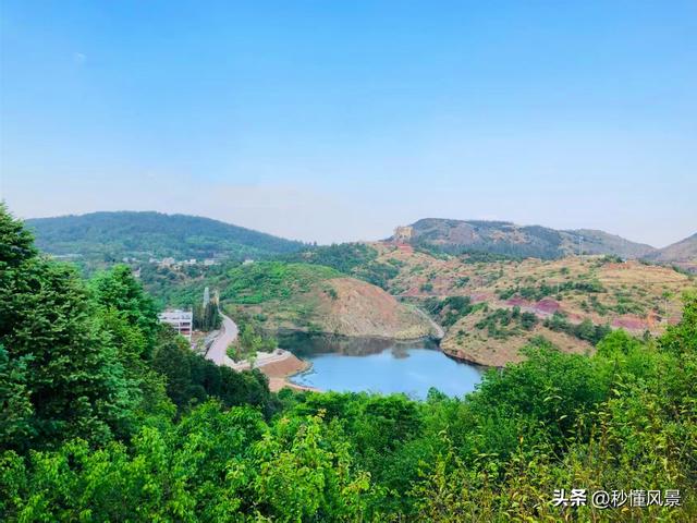 在云南昆明大山深处，竟然藏着一个“小人国”，人均不足1米3！