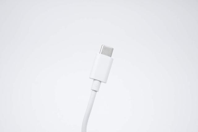 OPhone首选！磁吸 + 多协议 + 轻量三合一！OPPO 22.5W 能量果冻 评测
