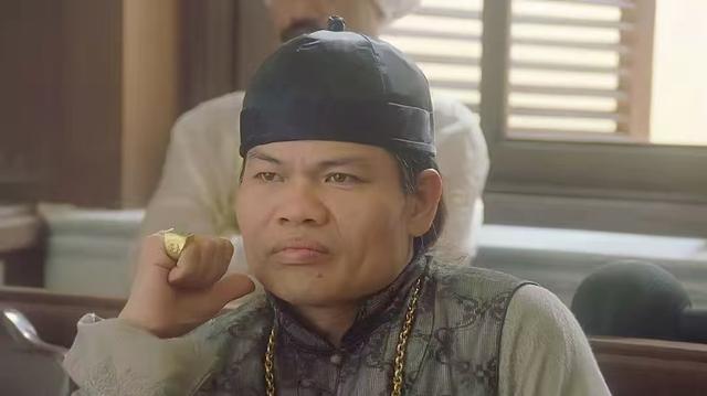 “牡丹花下死，做鬼也风流”！如今，谁也救不了风流成性的八两金
